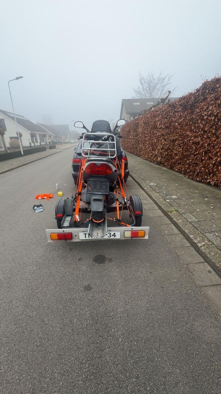 Motor scooter PIaggio Skipper Lx met aanhanger ook los te koop