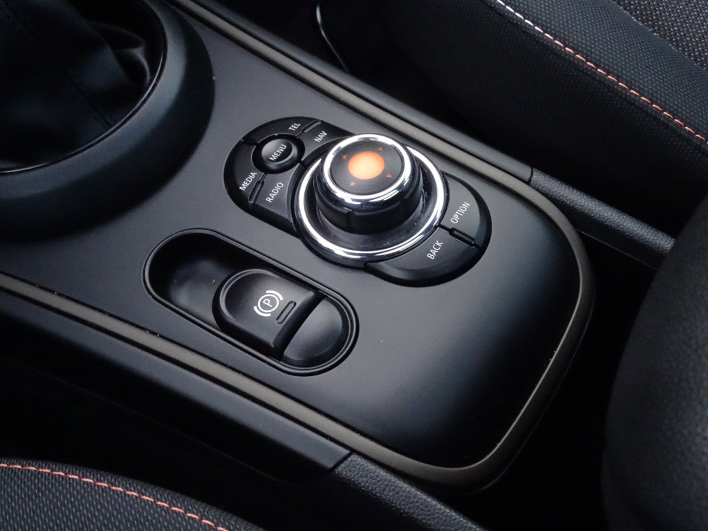 Mini Countryman mini 1.5 cooper pepper automaat | pano