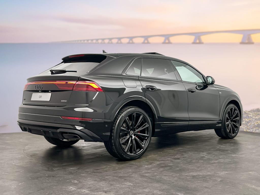 Audi Q8 55 tfsi e quattro pro line s
