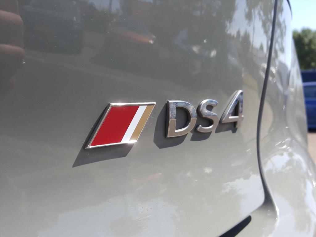 Ds Ds 4 1.6 puretech 180pk aut performance line |navi|applecarplay&androida