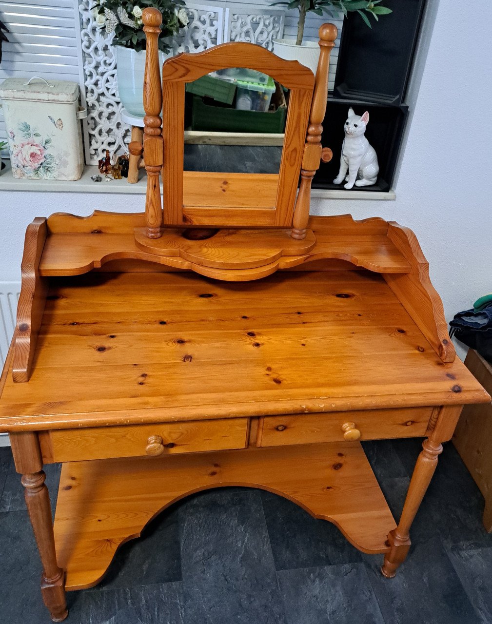 Mooie vintage, massief grenen kaptafel met opzetstuk en spiegel