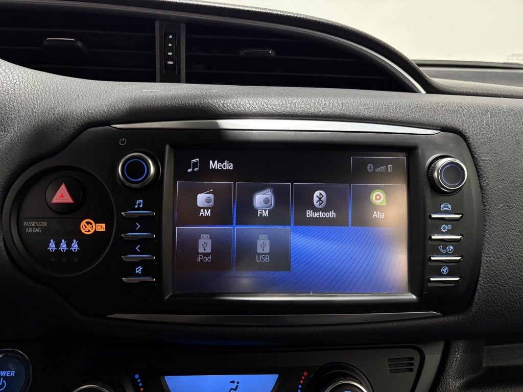 Toyota Yaris 1.5 hybrid executive