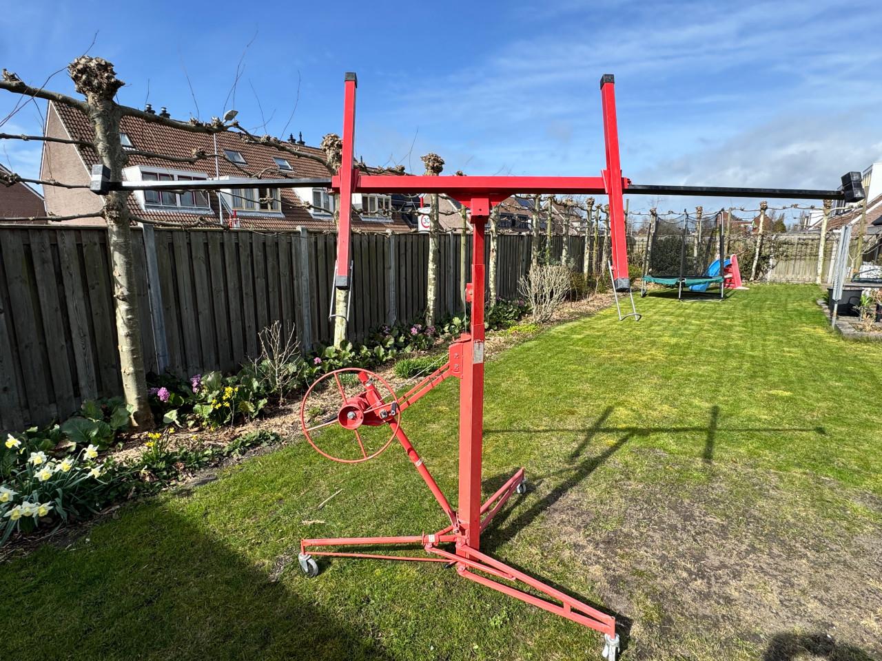 Gipsplaat lift te huur