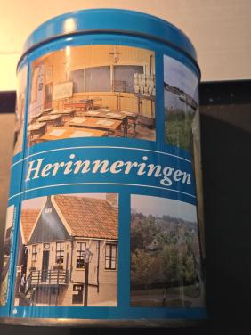 Blauw vintage opbergblik van het Zuiderzeemuseum H14.5cm Ø10cm