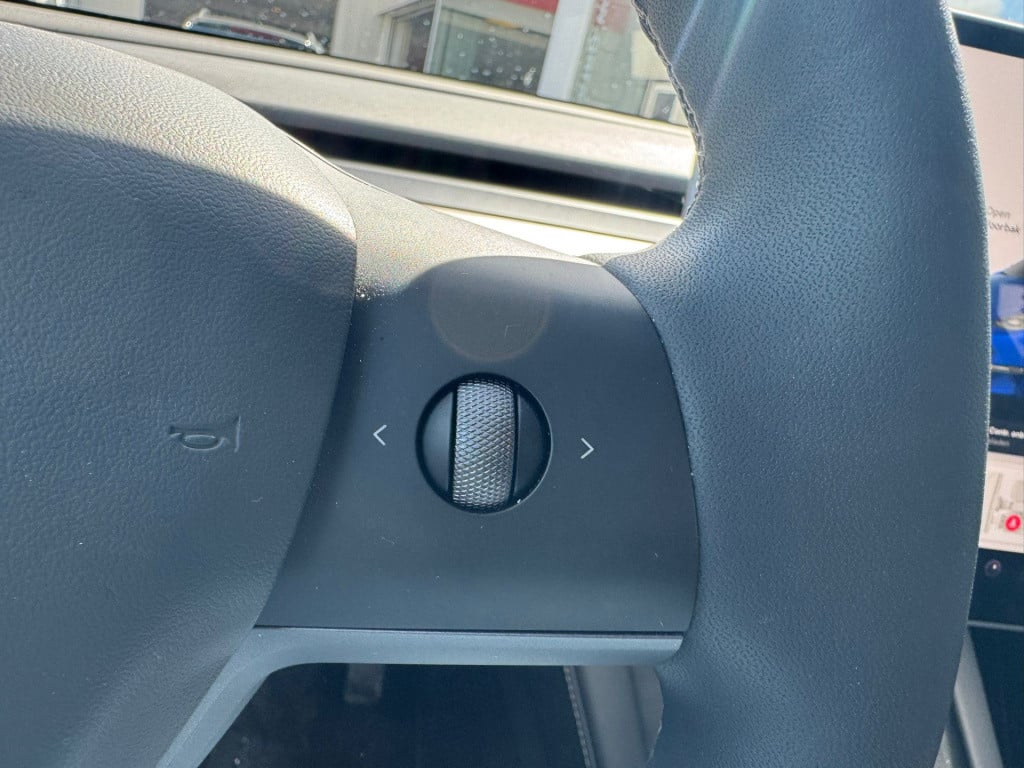 Tesla Model Y rwd 58 kwh