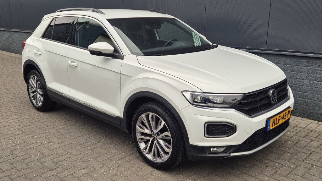 Volkswagen T-roc 1.5 tsi sport r *navi*camera*virtual*acc*blind-spot*clima*