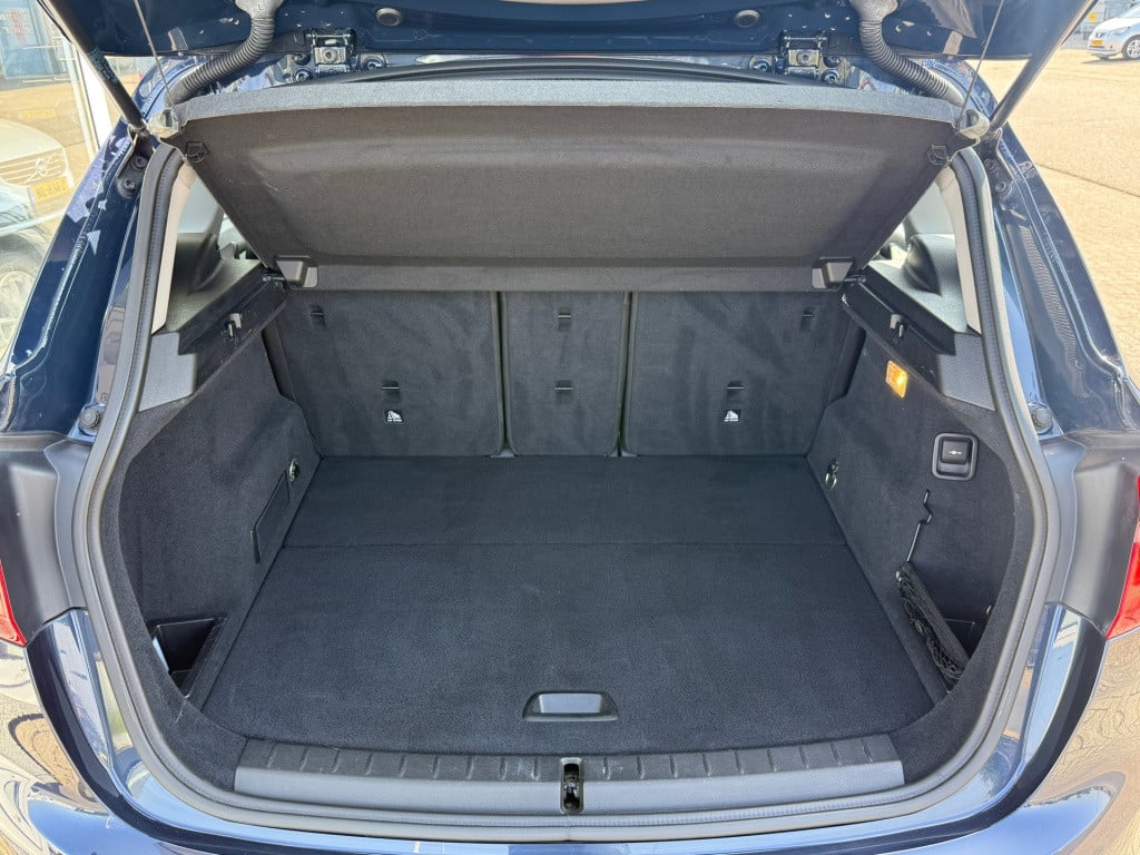 BMW 2-serie active tourer 218i essential