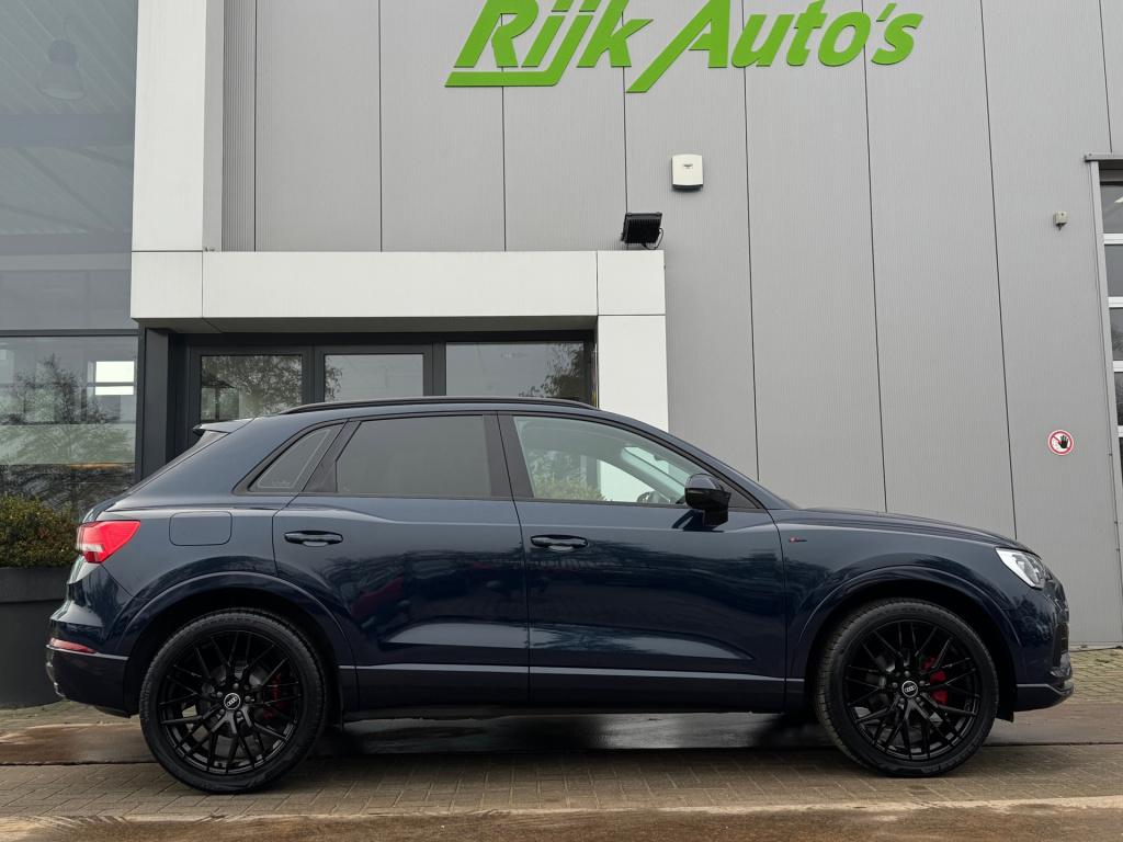 Audi Q3 35 tfsi * leder / alcantara * stoelverwarming * navigatie