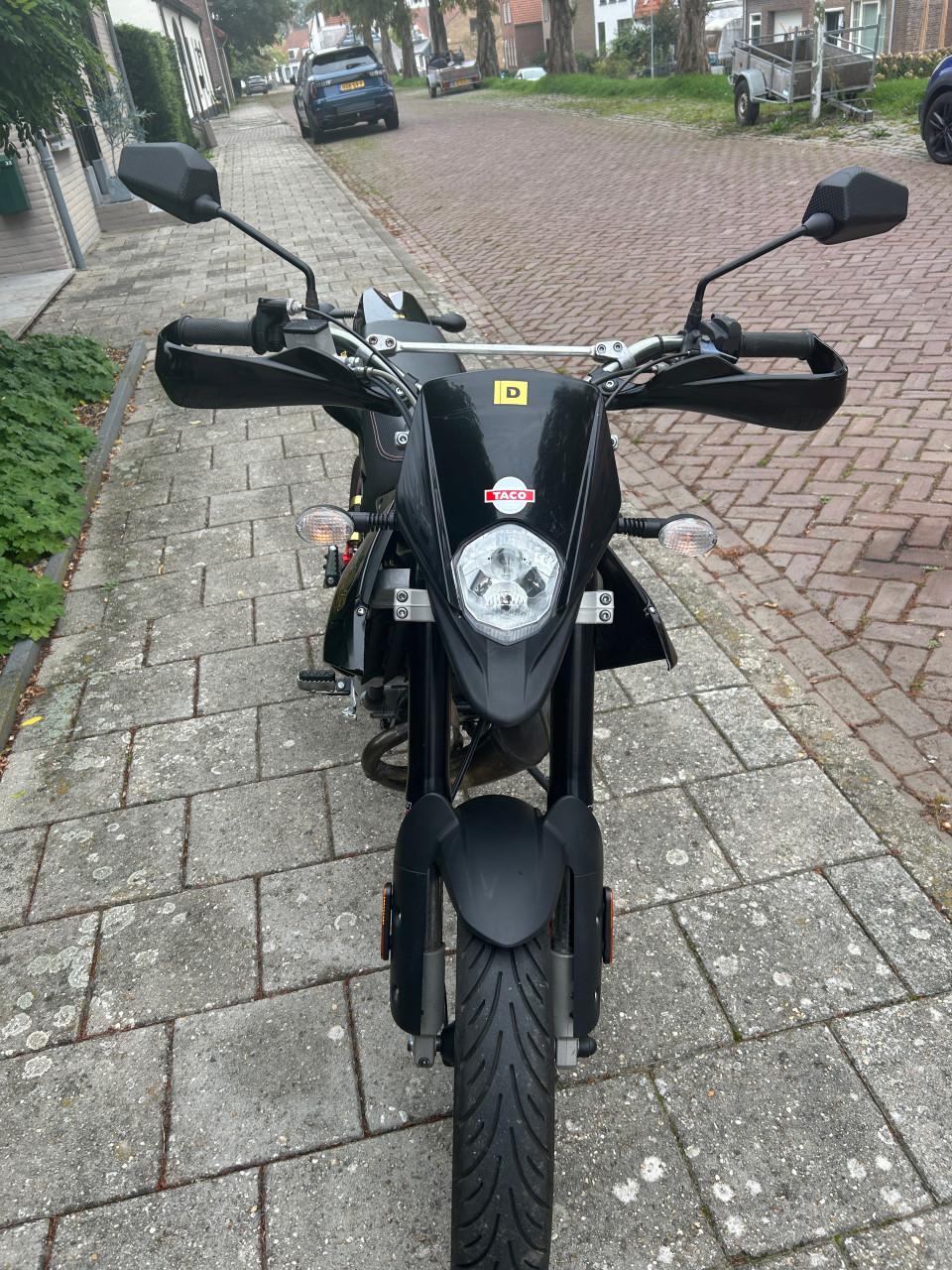 Te koop schakelbrommer 06-53767777