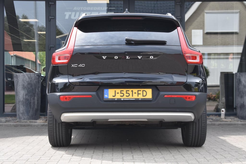 Volvo XC40 1.5 t3 leder | stuur en stoelverwarming | camera | apple carplay