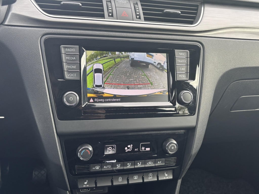 Skoda Rapid spaceback 1.0 tsi greentech clever | trekhaak | navigatie | sto