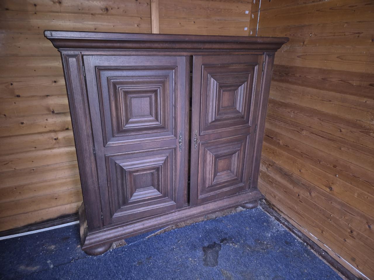 Gratis mooie oude kast