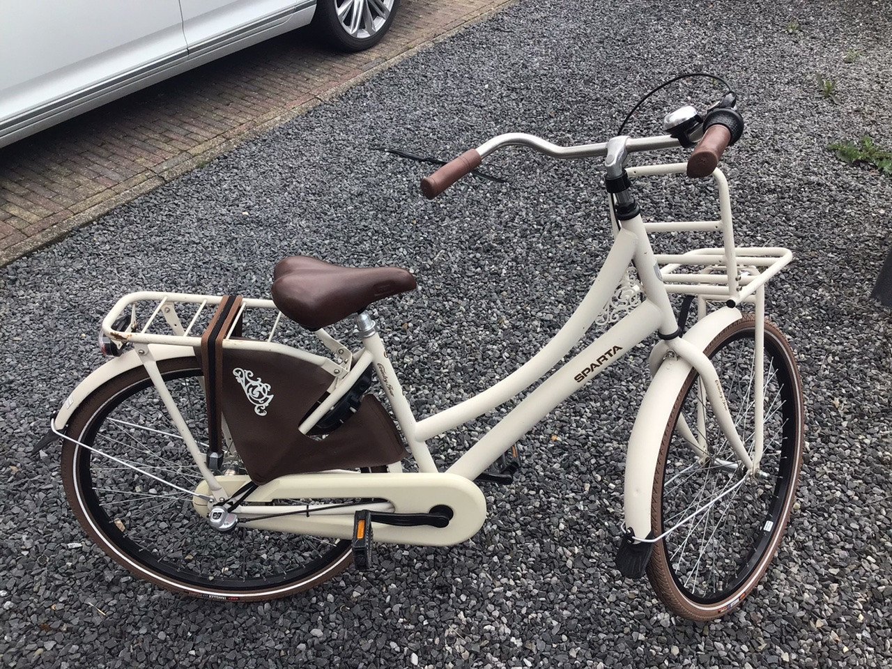Leuke meisjes kinderfiets van Sparta wiel maat 26 inch