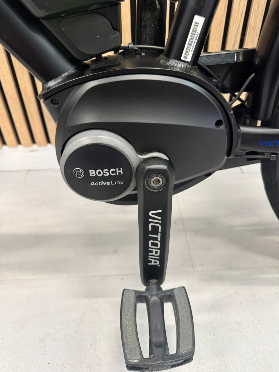 Victoria E-Trekking 5.7 Bosch Active Line 400Wh 60CM