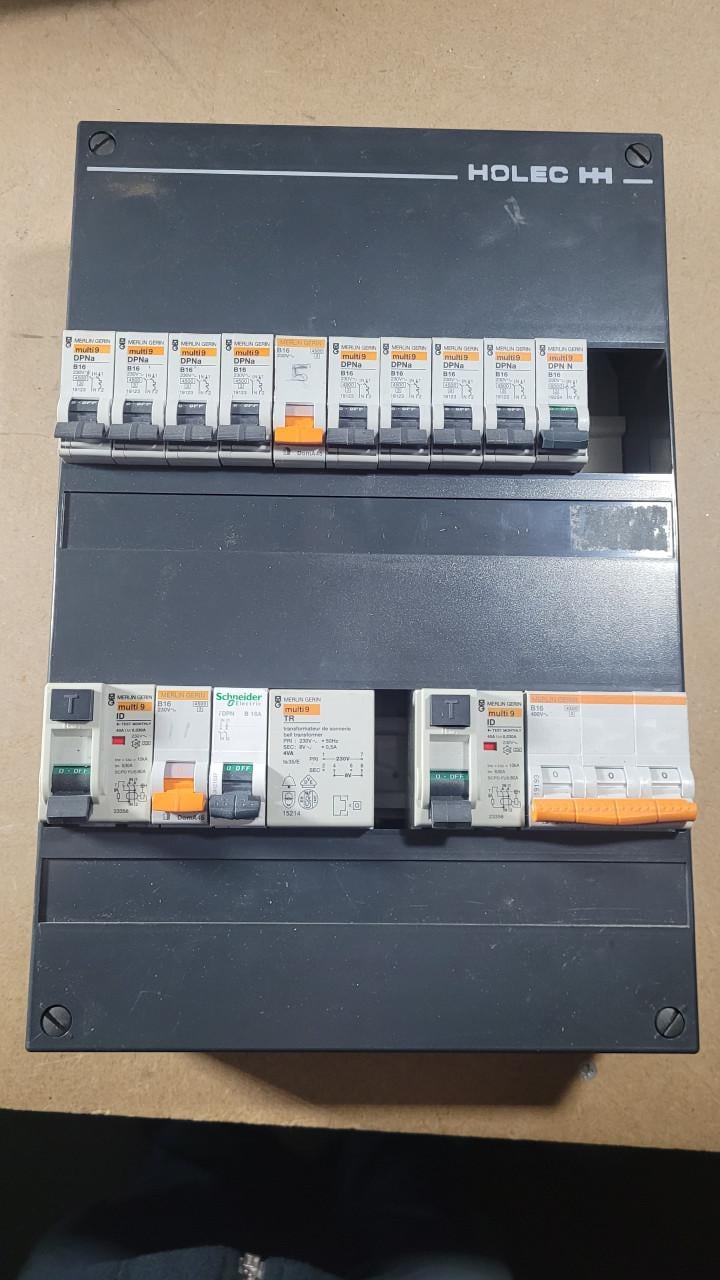 Eaton Holec groepenkast 220x330mm geschikt voor 3 fasen