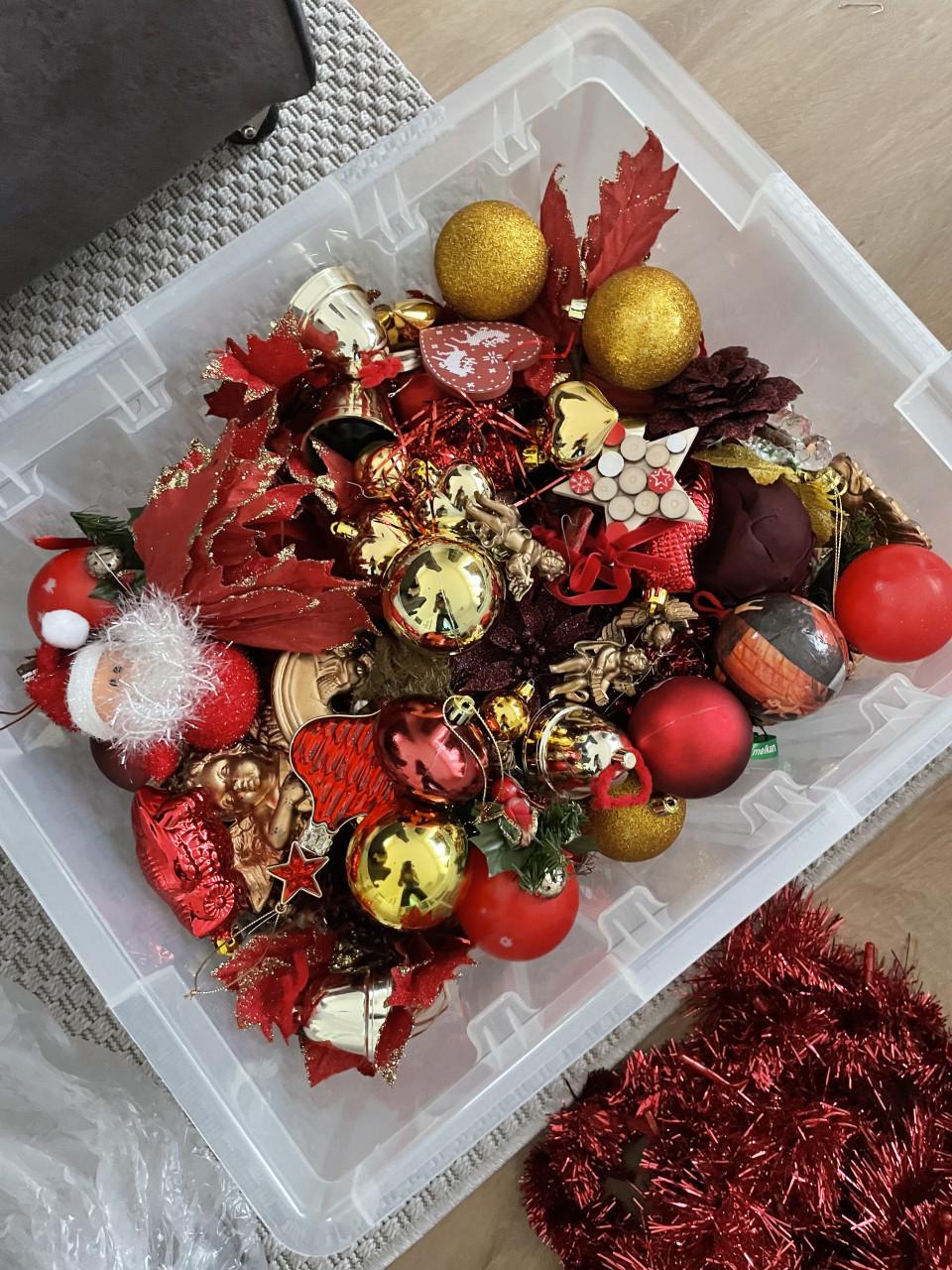 Kerstboom incl lampjes en kerstballen