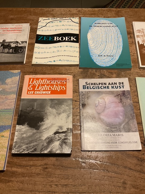 Zeeboeken en Zeeuwse boeken