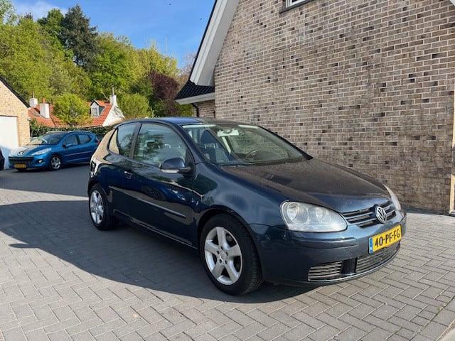 Volkswagen Golf 1.6 FSI Sportline Airco