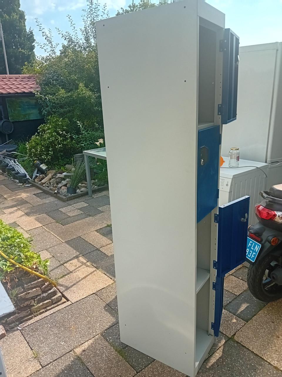 Locker kast