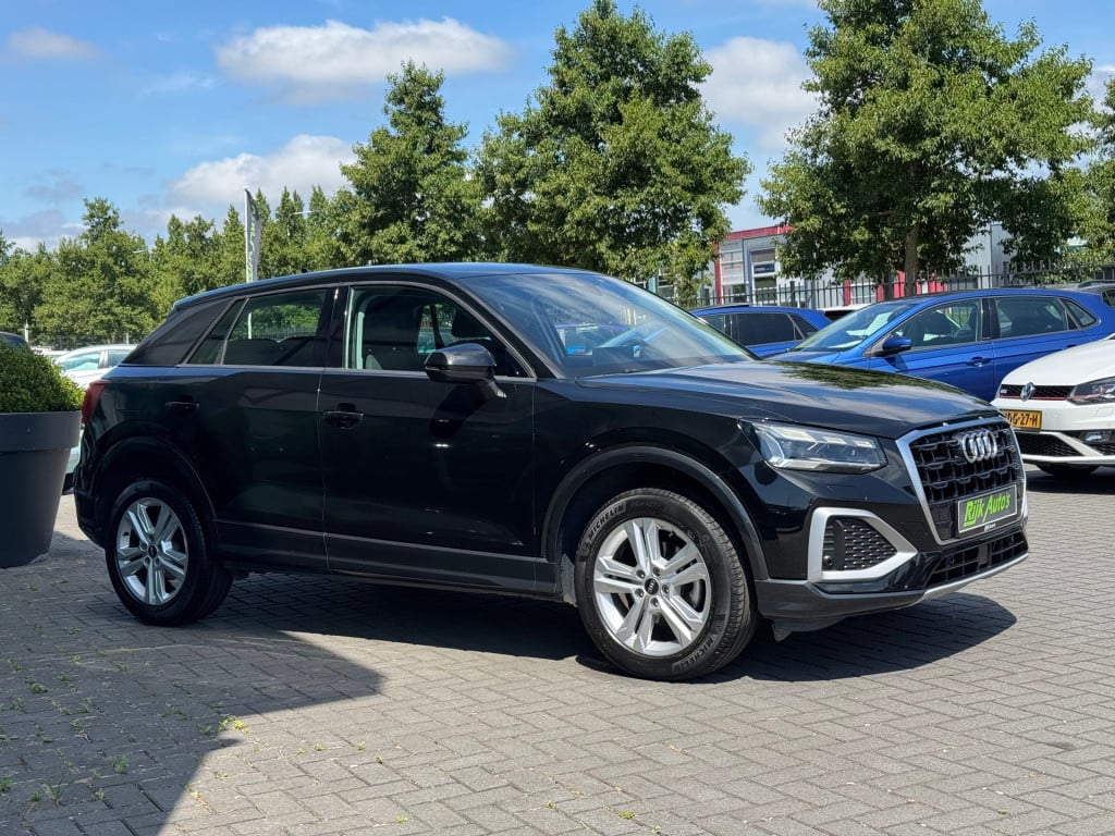 Audi Q2 35 tfsi advanced * led * camera * stoelverwarming * adaptieve cruis