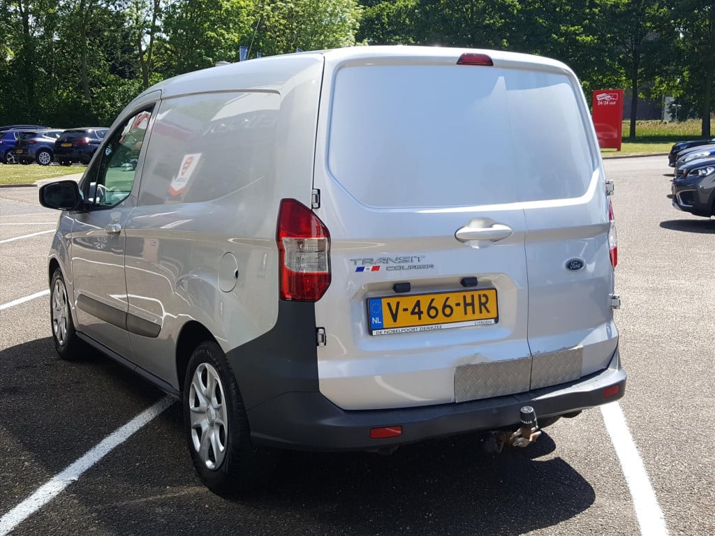 Ford Transit Courier gb trend 1.5 tdci duratorq 75pk s&s euro6 airco | trek