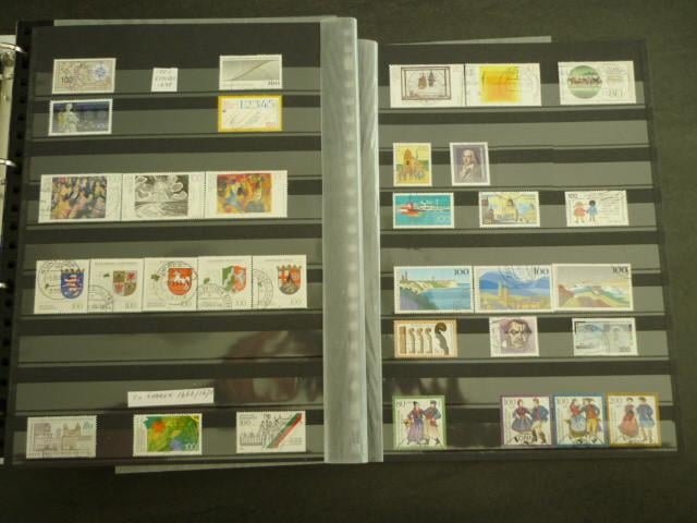 Duitsland postzegel verzameling 1982-2006 in klapper