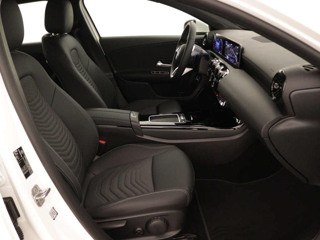 Mercedes-Benz A-Klasse 250 e star edition | dodehoekassistent | parkeerpakk