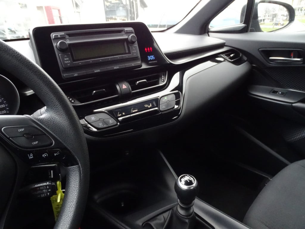 Toyota C-hr 1.2 comfort | cruise | lane assist