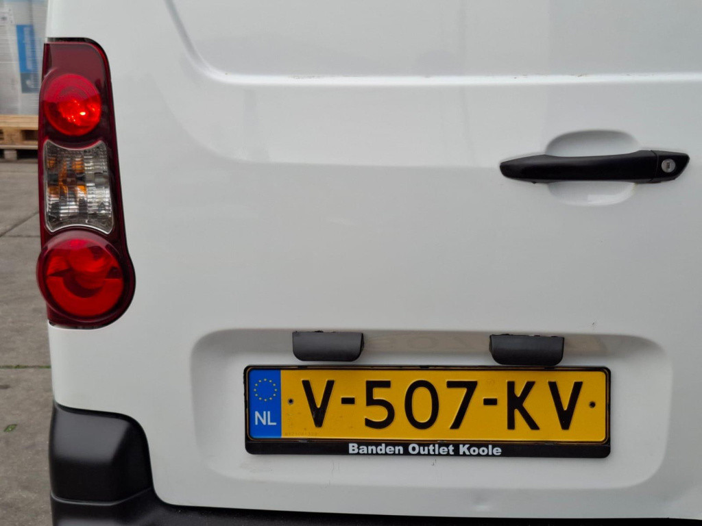 Citroen Berlingo 1.6 bluehdi 75 comfort airco / kasten inrichting / trekhaa