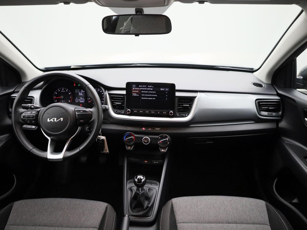 Kia Stonic 1.2 urban edition | lmv | parkeer sensoren | bluetooth | apple c