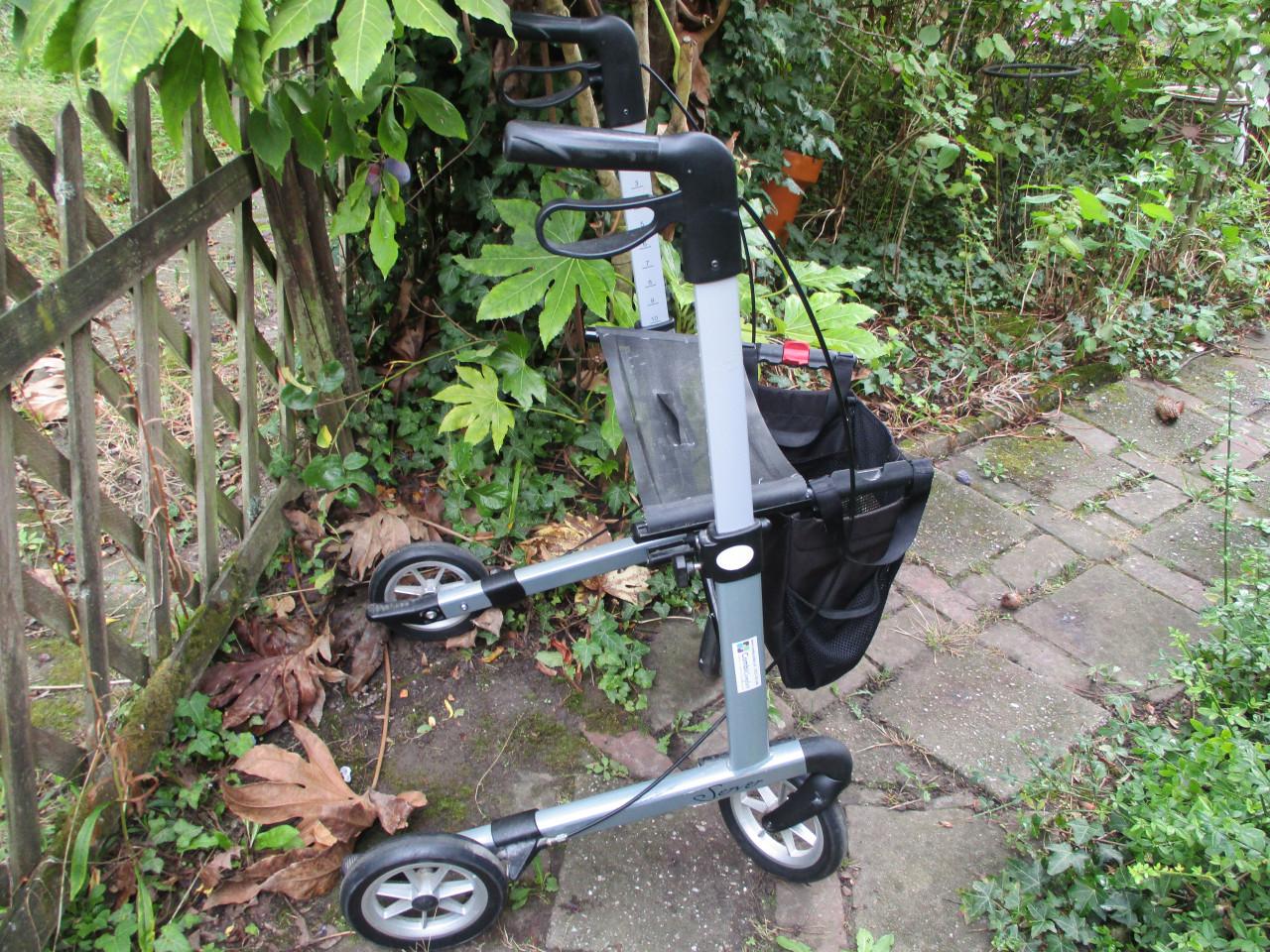 Te koop zeer mooie SERVER rollator