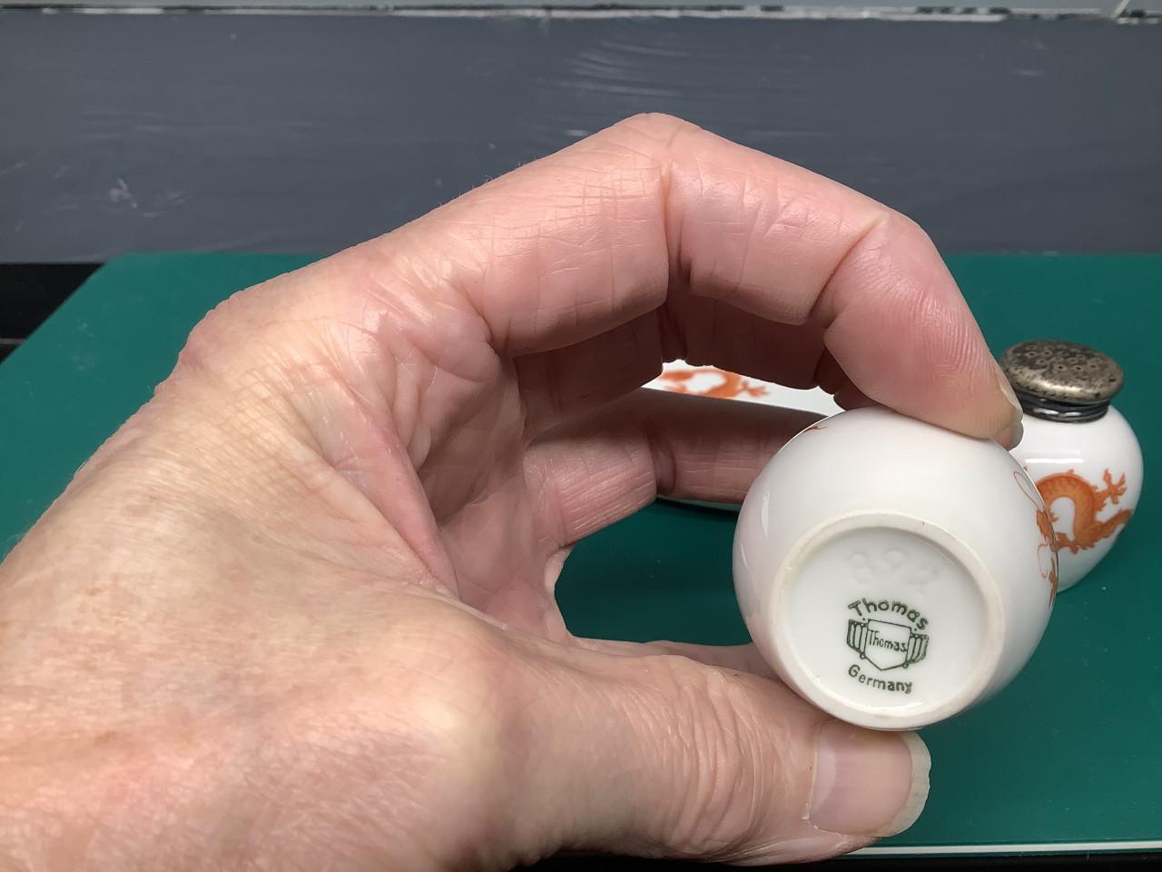 Peper & zoutstel, suikerpotje met lepel, schaaltje merk Thomas Germany.