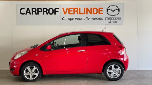 Toyota Yaris 1.0 vvti cool