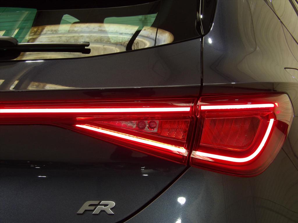 Seat Leon 1.5 tsi 150pk fr