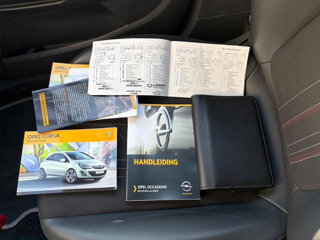 Opel Corsa 1.2-16v anniversary edition