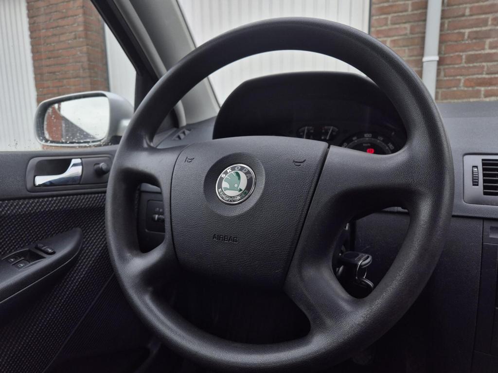 Skoda Fabia 1.4-16v ambiente / 5- deurs / origineel nl