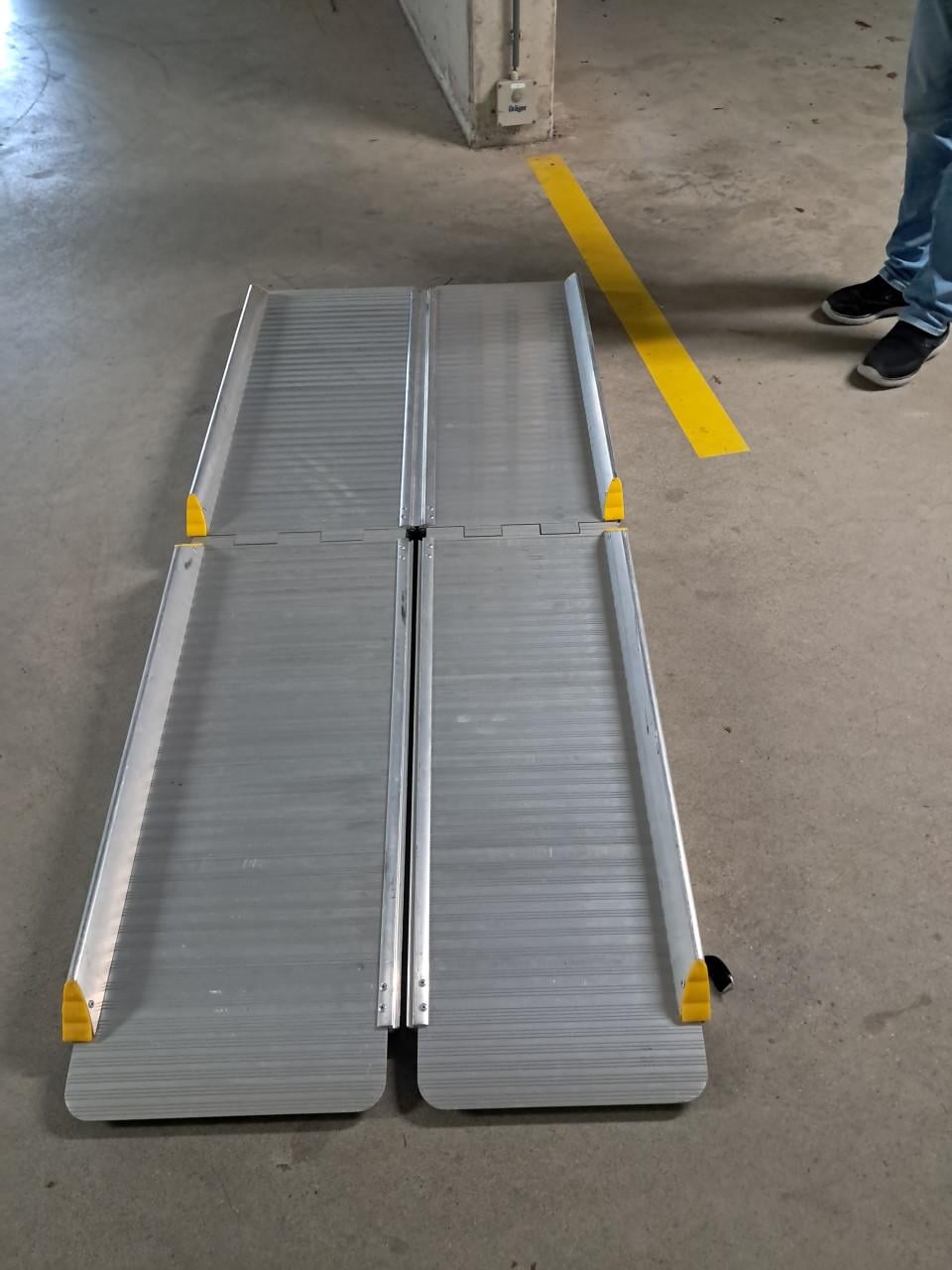 Datona aluminiumrijplaat extra breed voor oa. scootmobiel