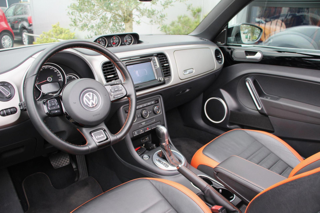 Volkswagen New Beetle cabriolet 1.4 tsi r-line club bluemotion - dab - led 