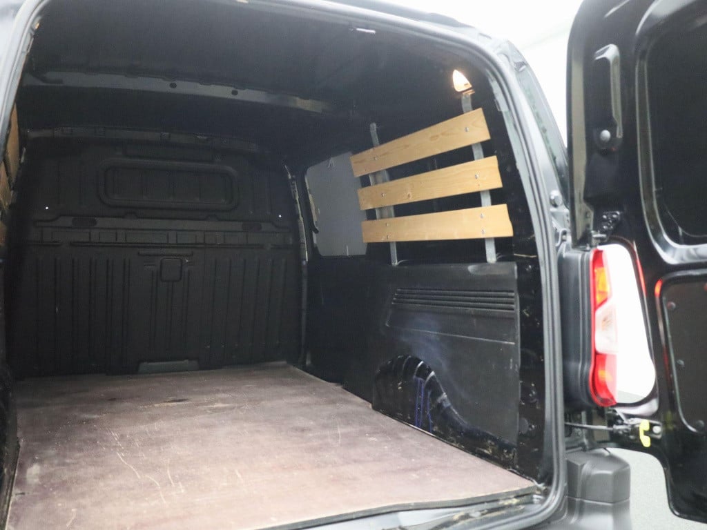 Opel Combo 1.5d l2h1 edition | navigatie | apple carplay/android auto | par
