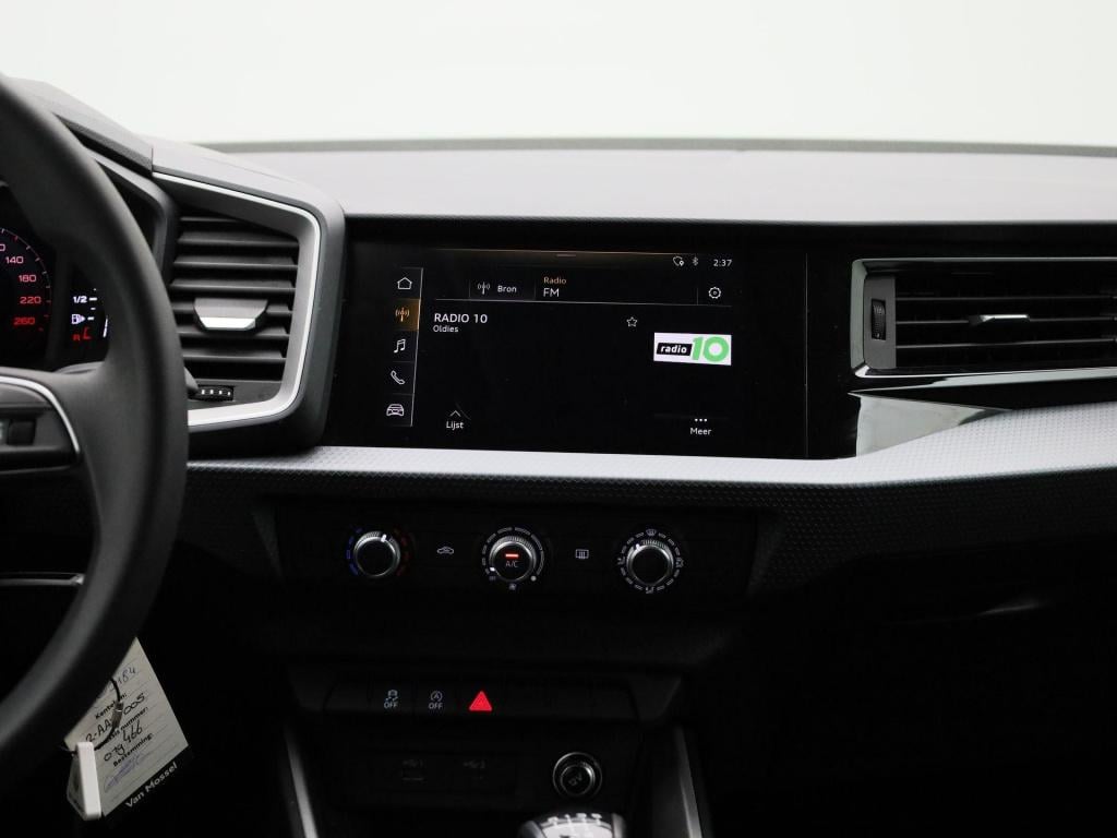 Audi A1 Sportback 25 tfsi pro line | lmv | parkeer sensoren | virtual cockp