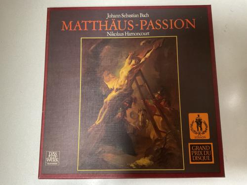3 LP’s van de Matthaus Passion, in 1 doos.   Johann  Sebastian Bach.