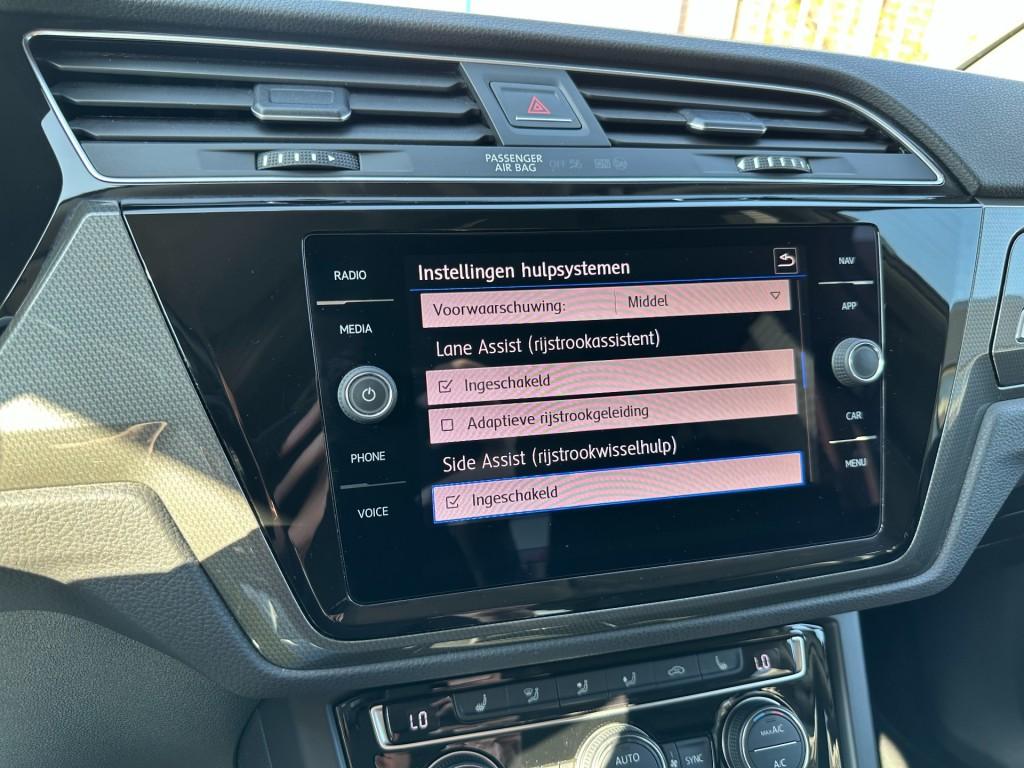 Volkswagen Touran 1.4 tsi highline edition r 7 persoons r-line led camera t