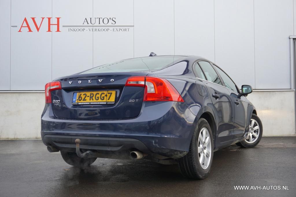 Volvo S60 2.0t intro edition