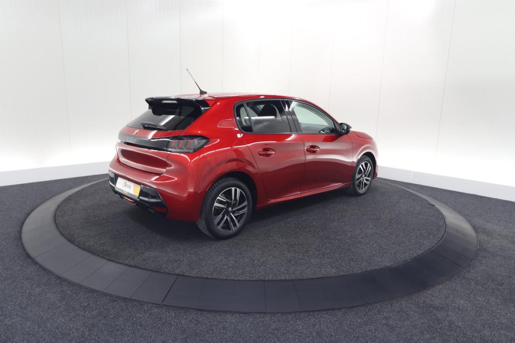 Peugeot 208 puretech 100 eat8 allure pack | camera | navigatie | apple carp