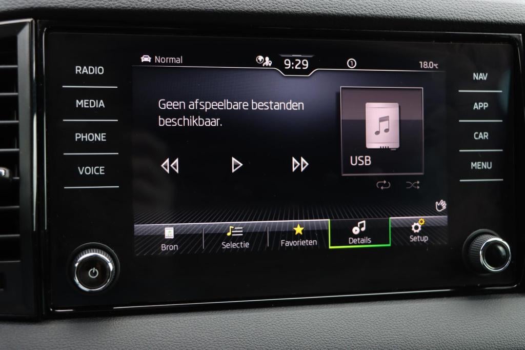 Skoda Karoq 1.5 tsi act sportline business 150pk dsg7