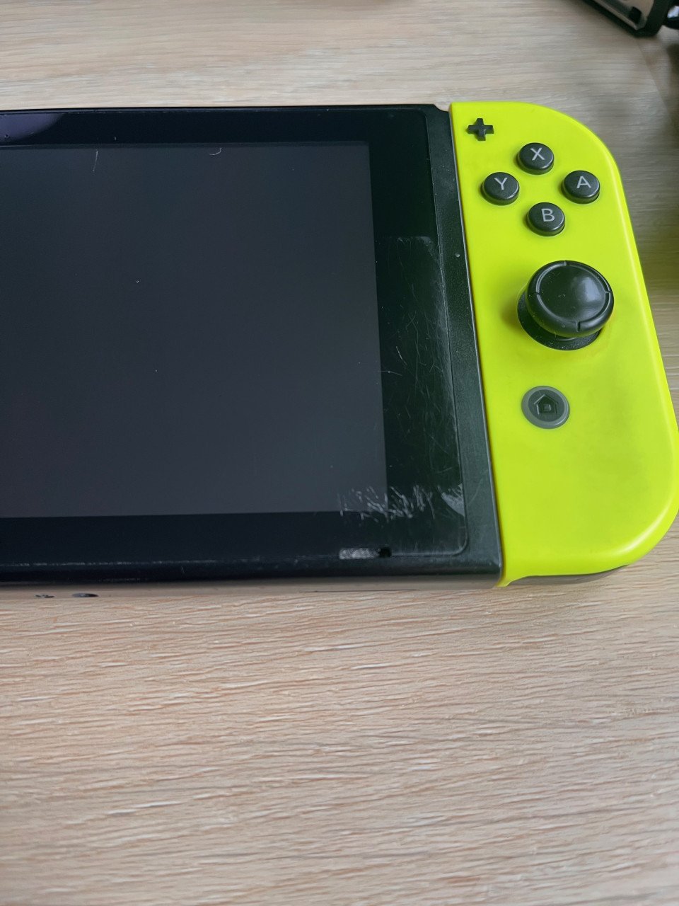 Nintendo Switch + extra controller + 6 games