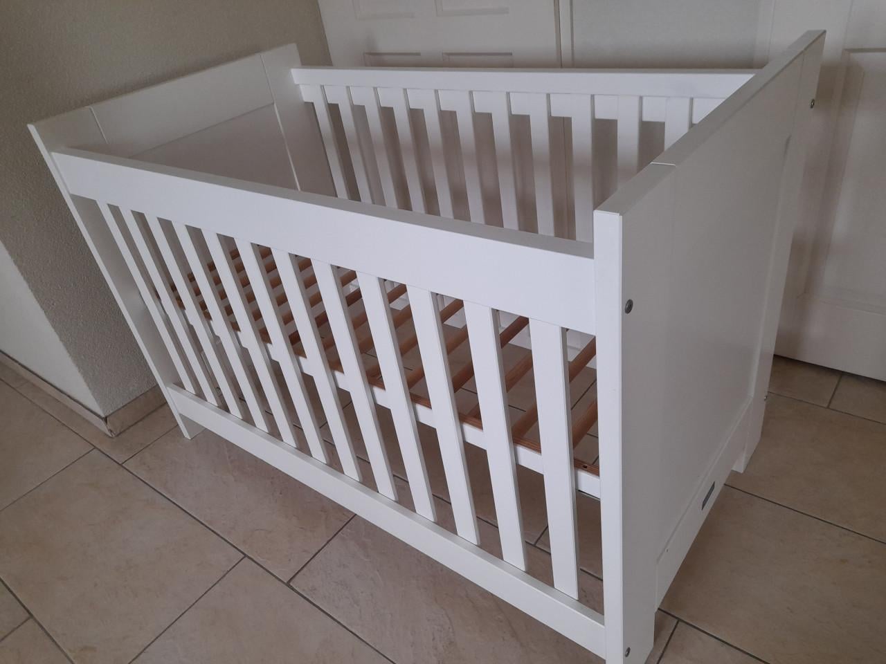 Bopita Ledikantje (in goede staat ) in hoogte verstelbaar!