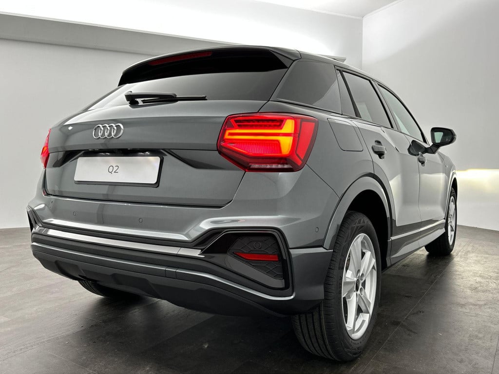 Audi Q2 s edition 35 tfsi 110 kw / 150 pk hatchback 7 vers