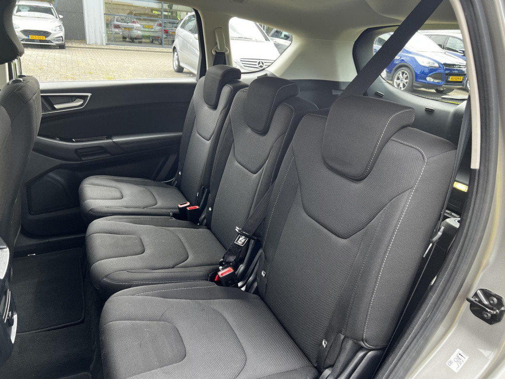Ford S-Max 1.5 titanium