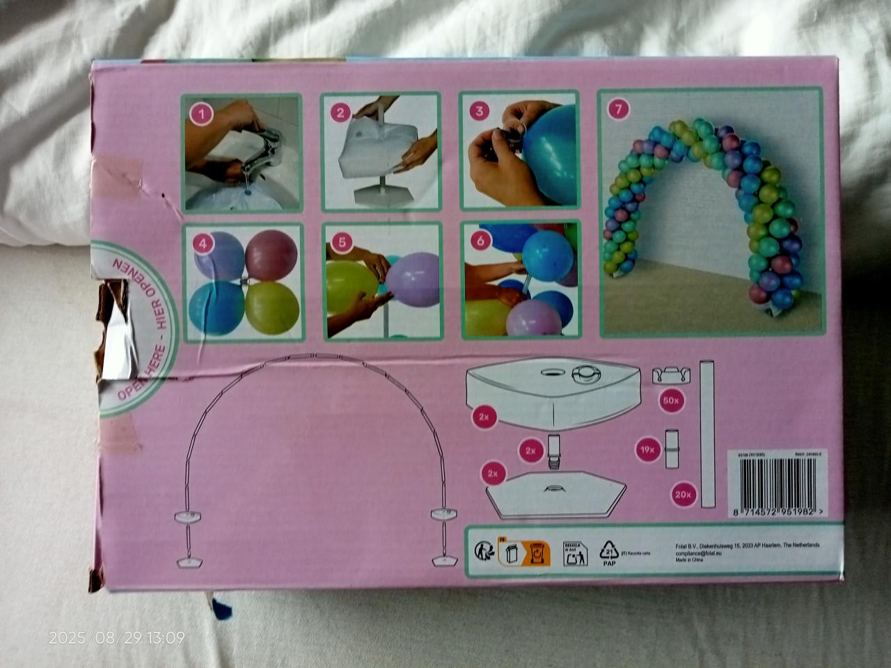 Boog voor ballonnen maar kan ook met slingers en kerstballen